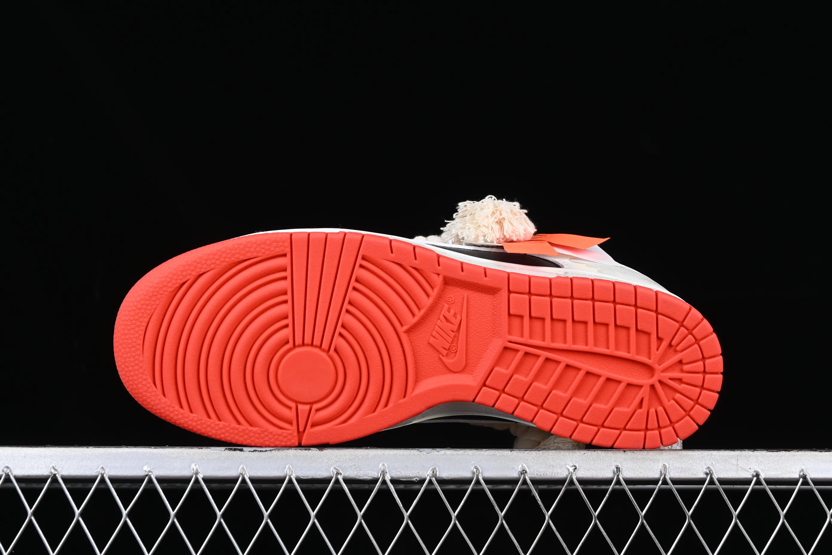 All categories Nk SB Dunk series Nk SB Dunk Low low-top sneakers J version Nk Dunk SB Low Retro high-end customized SB low-top sports and leisure sneakers FD9762-061